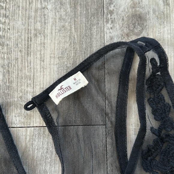 HOLLISTER SHEER MESH EMBROIDERED PEPLUM TANK - Picture 7 of 11